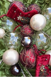 http://www.christbaumkiste.at/920-thickbox_01mode/ilaria-rot-i.jpg